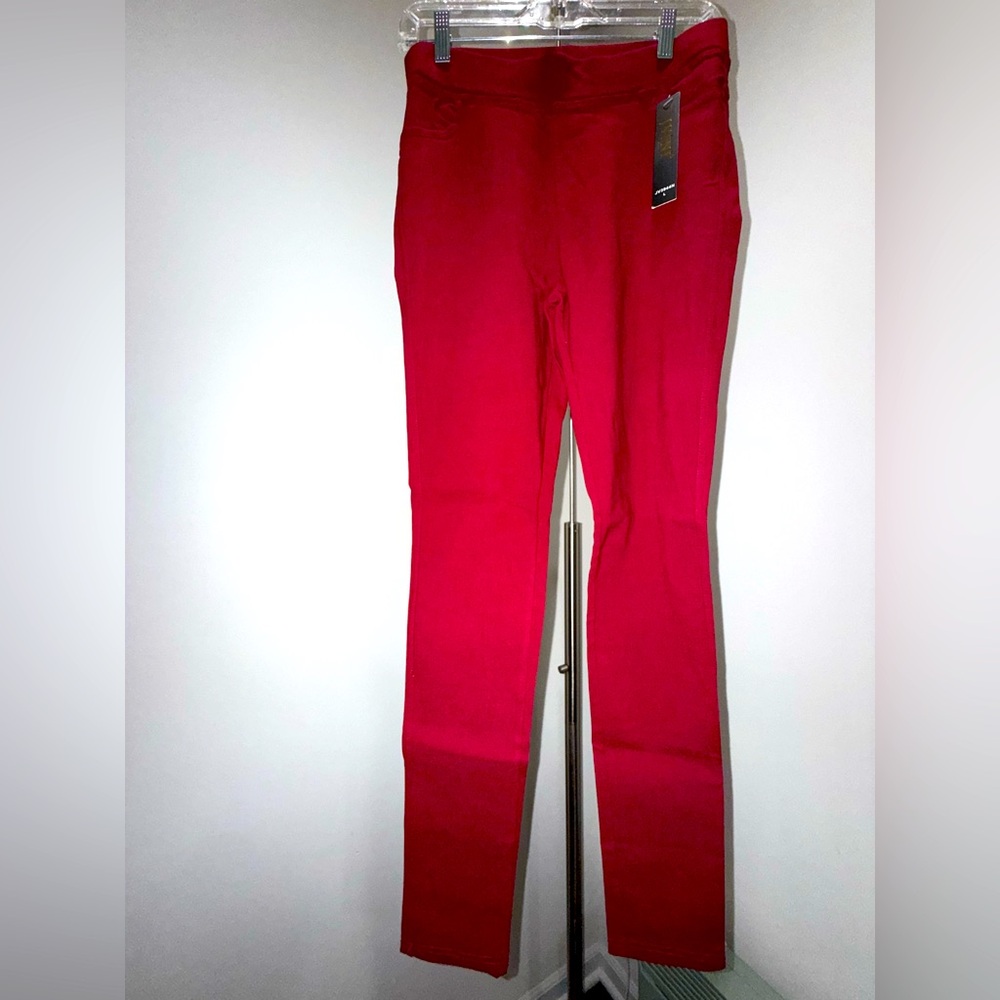 🔥 JVINI Deep Red Stretch Skinny Pants – Size Large (NWT)